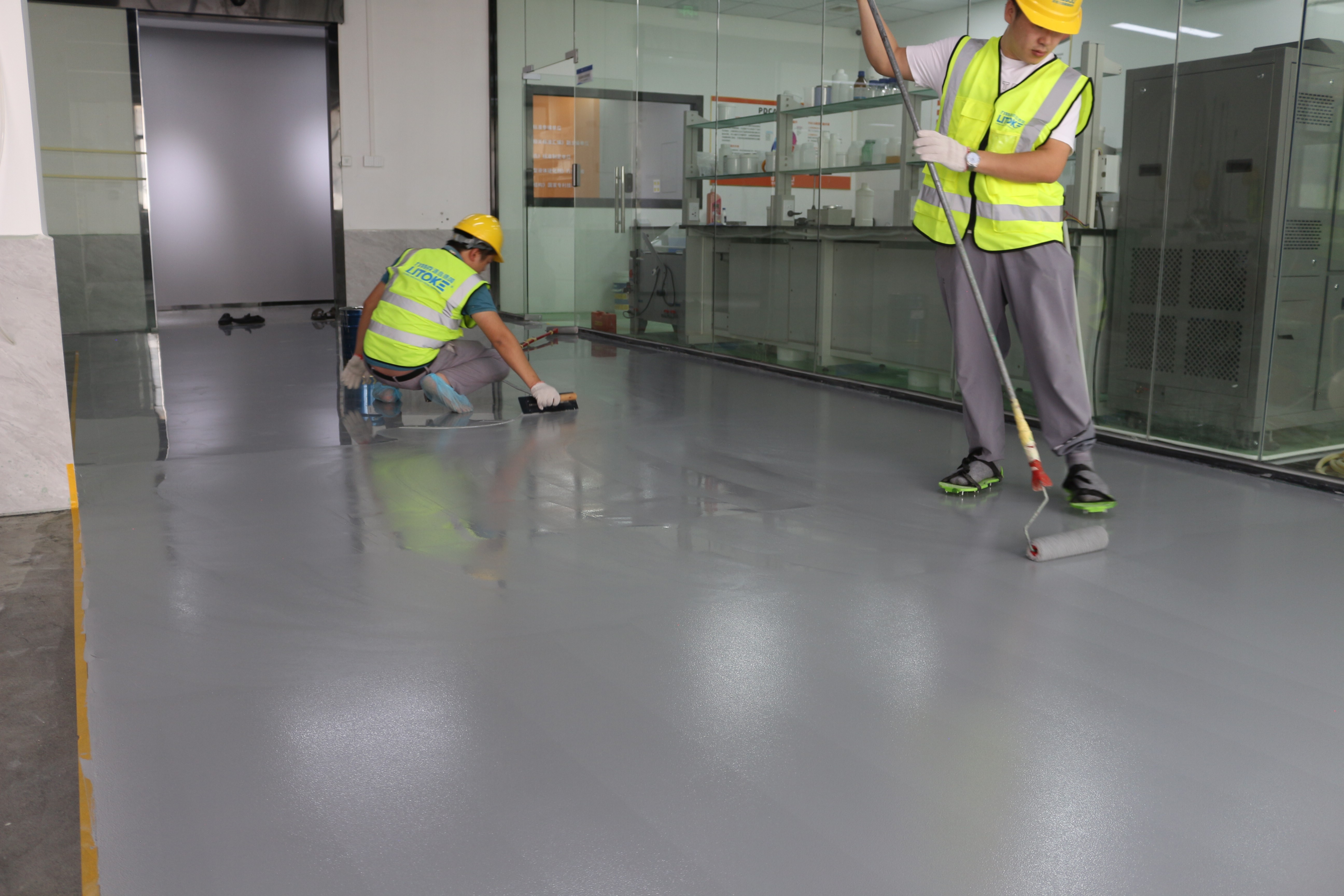 力特克無(wú)溶劑聚氨酯超耐磨地坪漆 力特克無(wú)溶劑聚氨酯超耐磨地坪漆